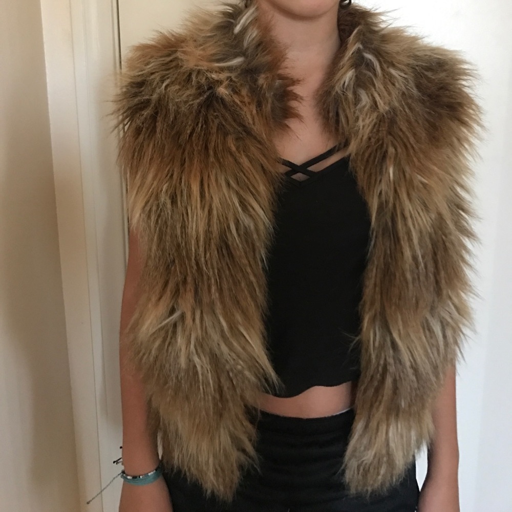 Faux fur coat vest