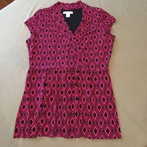 Tunic top. Black and fushia