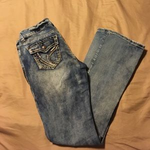 Ariya Jeans