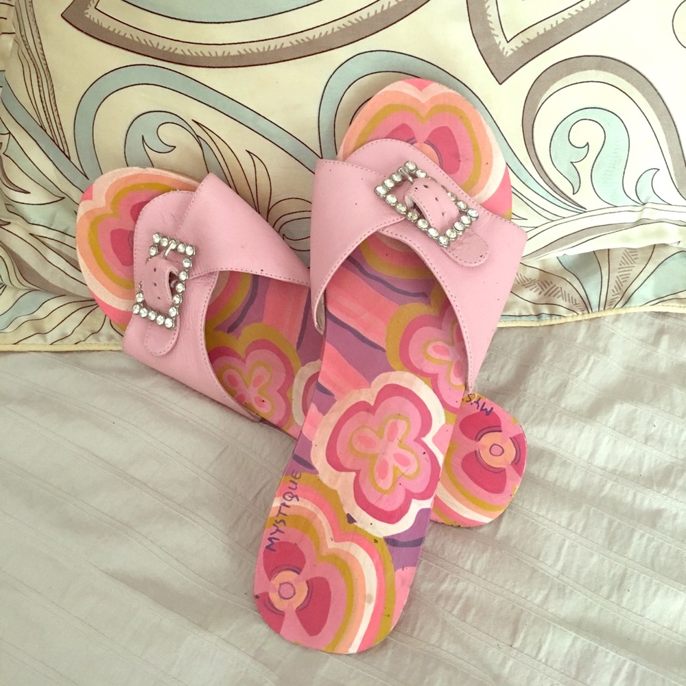 Mystique sandals