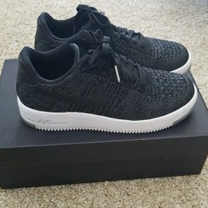 Nike Air Force 1 Flyknit low sneakers