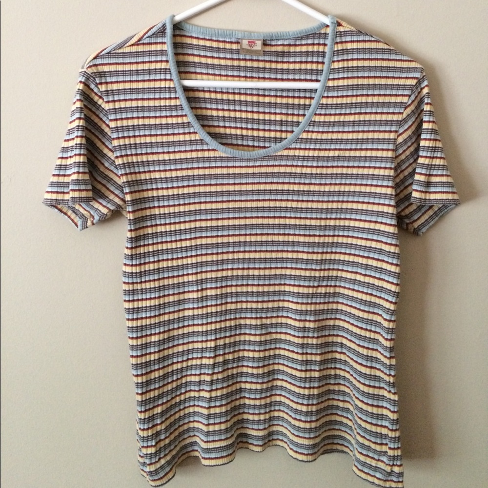 🚫SOLD🚫 Levi's Striped Ribbed Tee