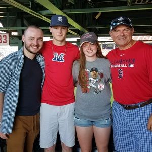 Meet your Posher, Colin