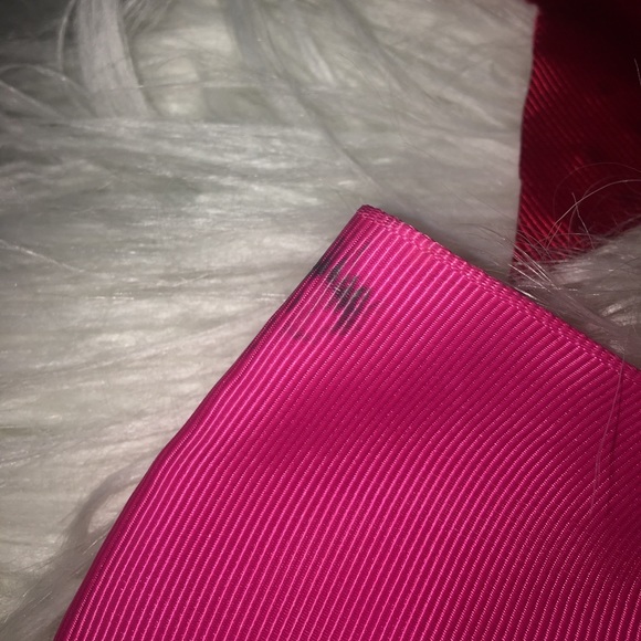 2 BOWS!!! - Picture 3 of 3