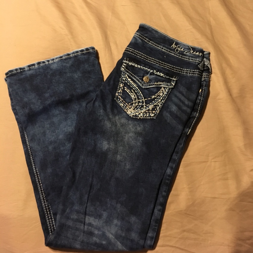 Ariya Jeans