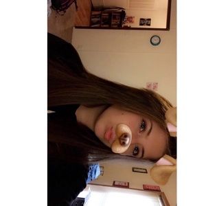 Meet your Posher, April