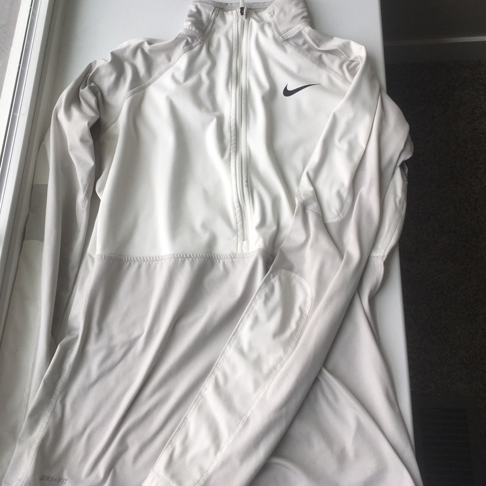 Cream and light grey Nike dry fit