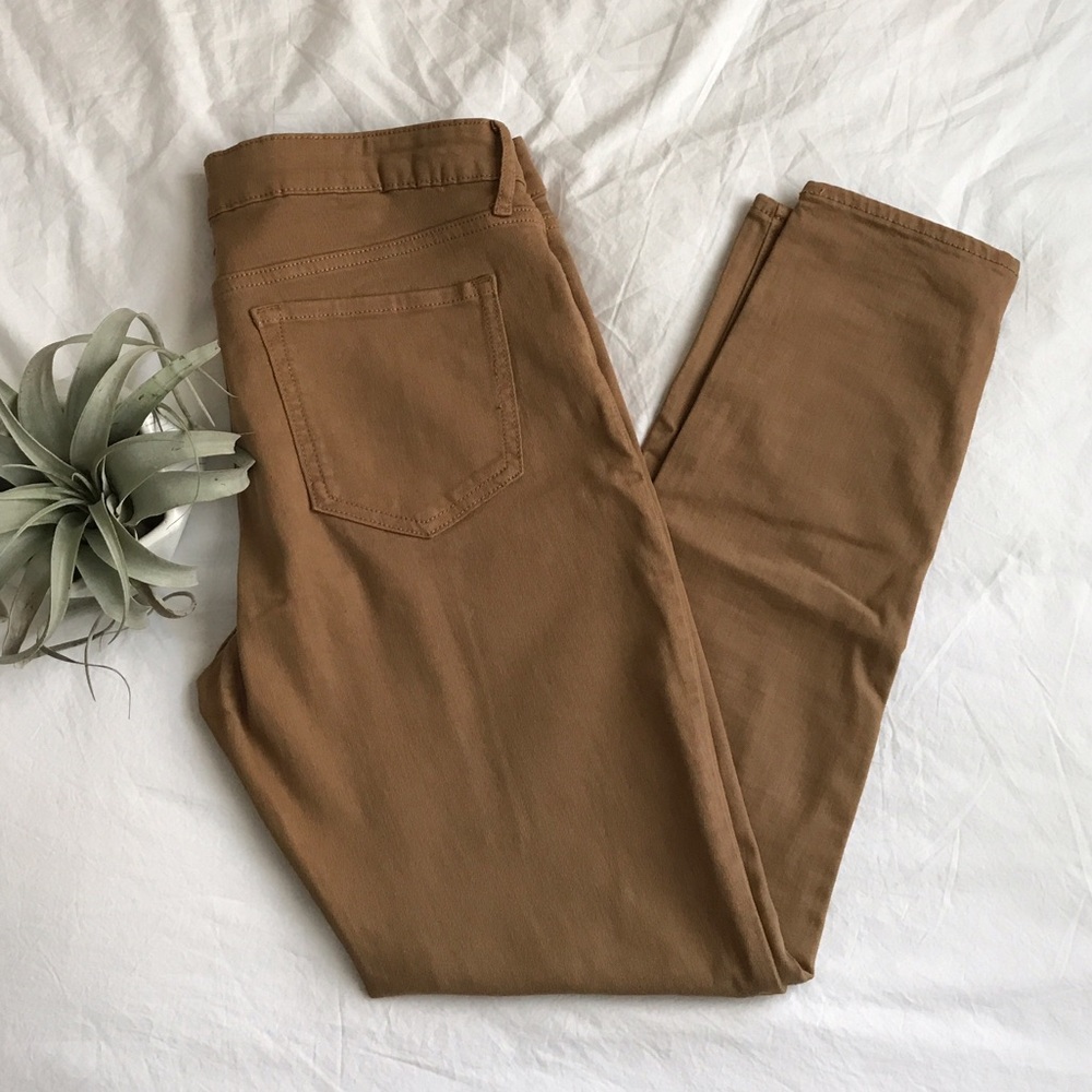 Old Navy Rockstar Mid Rise Skinny Jeans