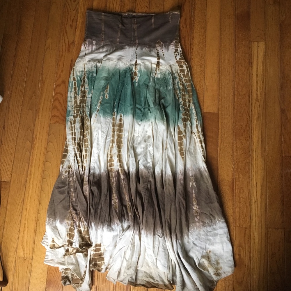 The dye Maxi skirt