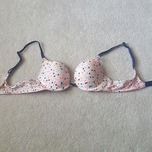 PINK Victoria's Secret Pushup Bra