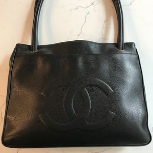 AUTHENTIC CHANEL CAVIAR BAG