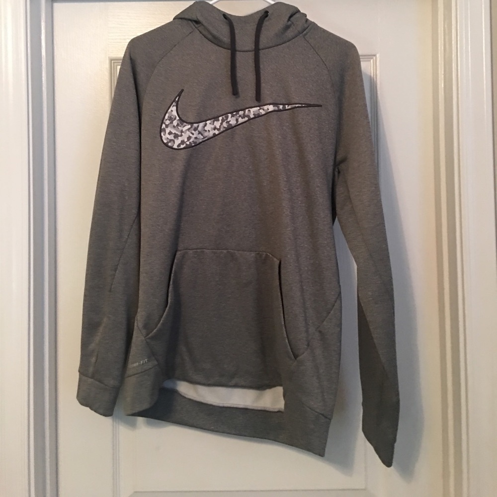 THERMA FIT NIKE HOODIE
