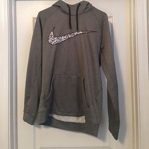 THERMA FIT NIKE HOODIE