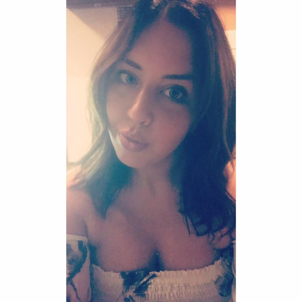 Meet your Posher, Victoria