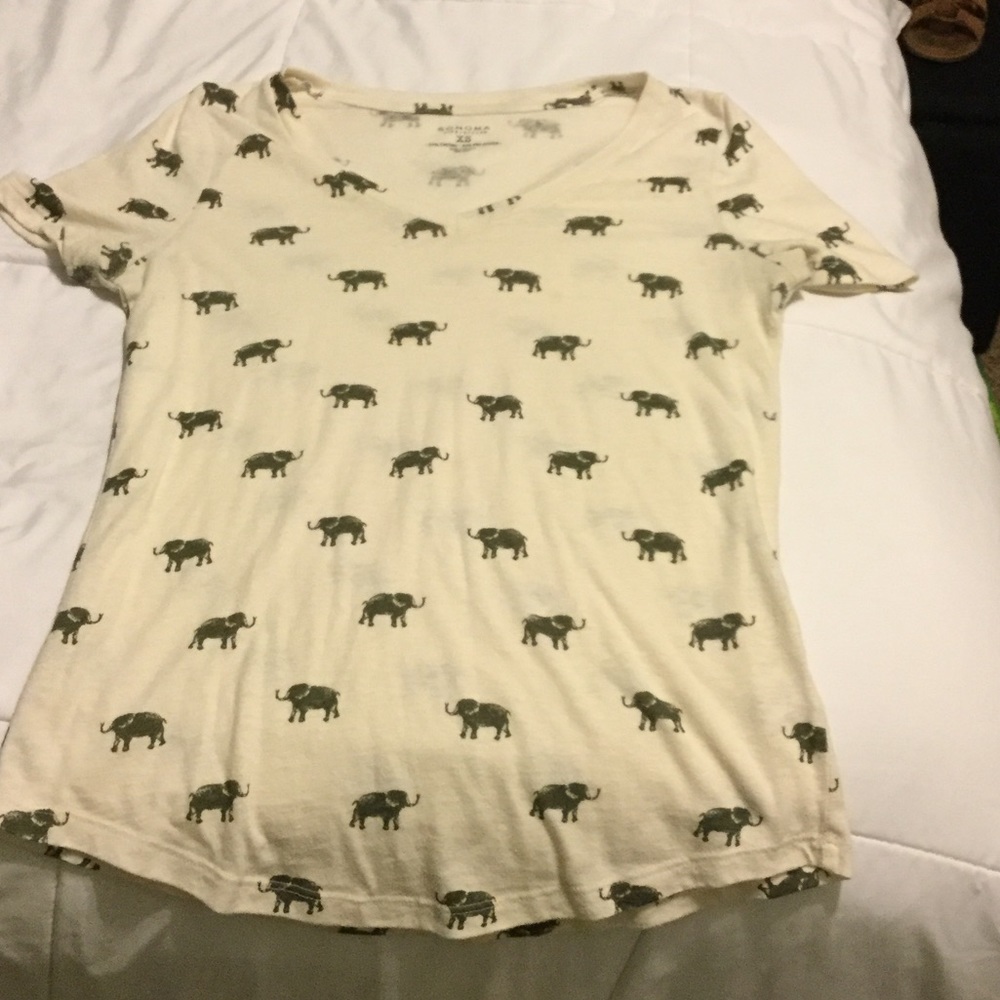 Elephant Vneck