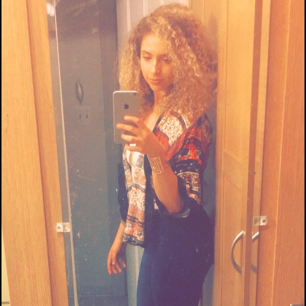 Meet your Posher, Selina