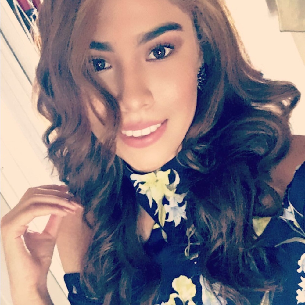 Meet your Posher, Evelyn