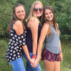 Meet your Posher, Isabel