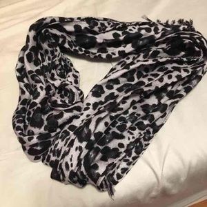 Apt 9 printed scarf