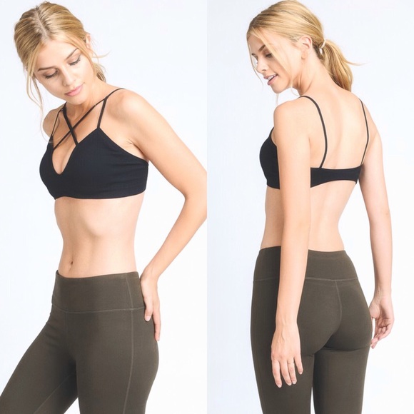 SOLD OUT // Modern X Criss-Cross Ribbed Sports Bra - Picture 4 of 7