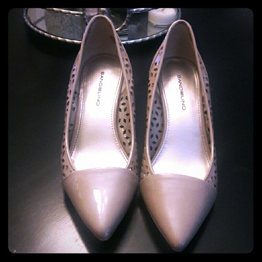 BANDOLINO NUDE PUMP SIZE 7