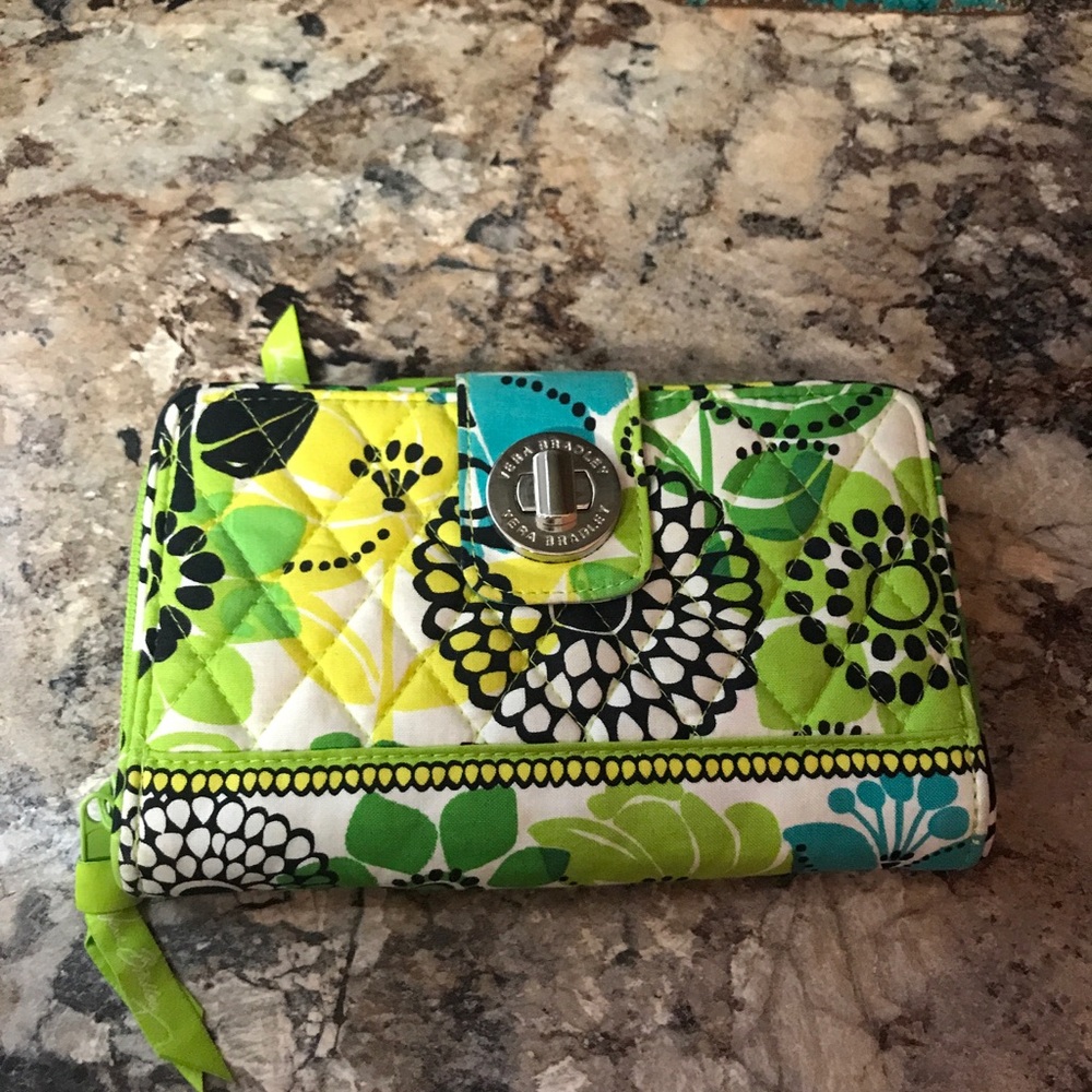 EUC Ver Bradley Turnlock wallet