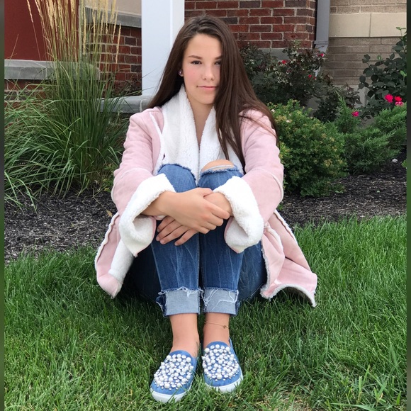 FLASH SALE! 💥Glam Denim Slip On Sneakers - Picture 6 of 8