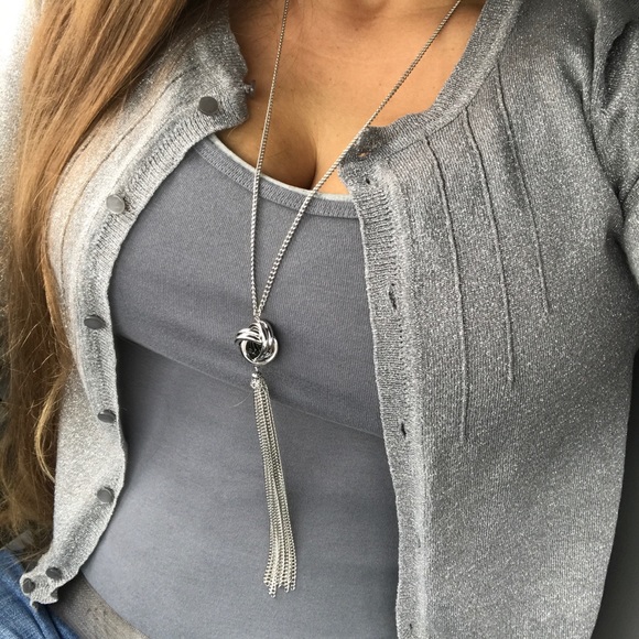 NEW!💙💎TASSEL! KNOT NECKLACE!💎💙GORGEOUS! SILVER - Picture 7 of 8