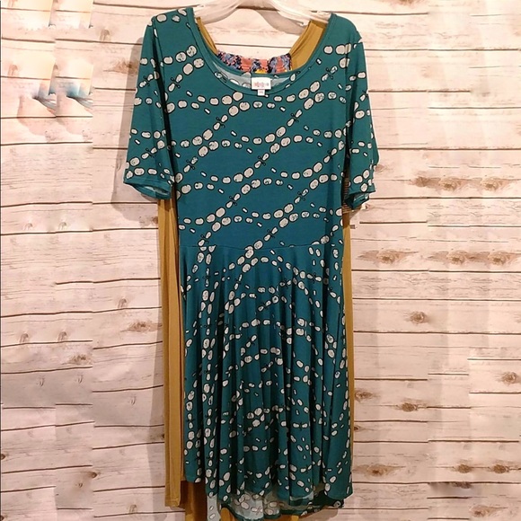 LuLaRoe Dresses & Skirts - Teal Lularoe Nicole dress