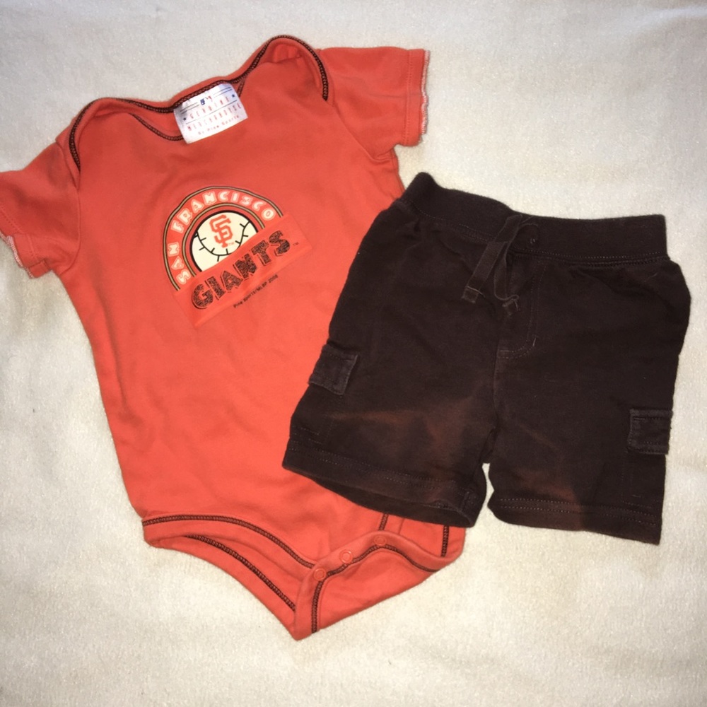 Giants onesie and shorts