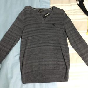 Express Men's Dark Grey V-Neck Sweater