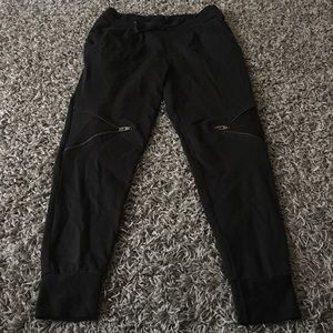 Zipper Detailed Black Sweatpants
