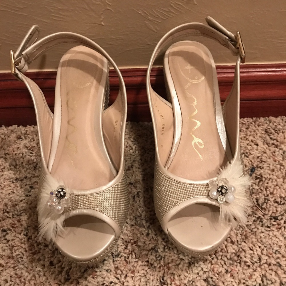 💥SALE! Dione Bride's wedges shoes 👠