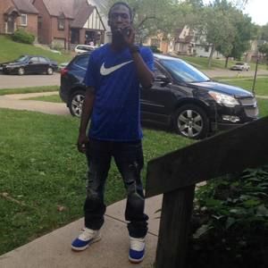 Meet your Posher, Qualo