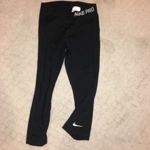 Black Nike Calf Length Leggings