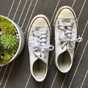 Converse White Chuck Taylor