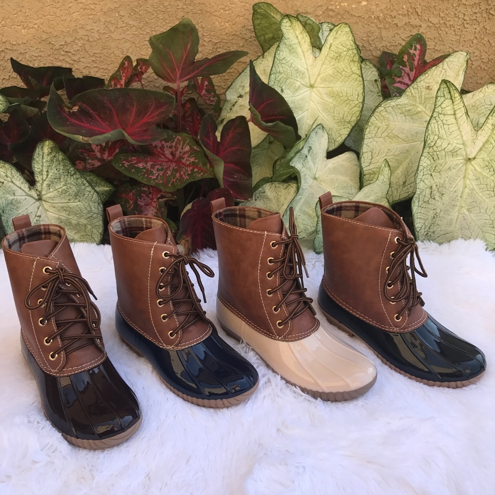 LADIES BROWN LACE UP DUCK BOOTS - Picture 7 of 7