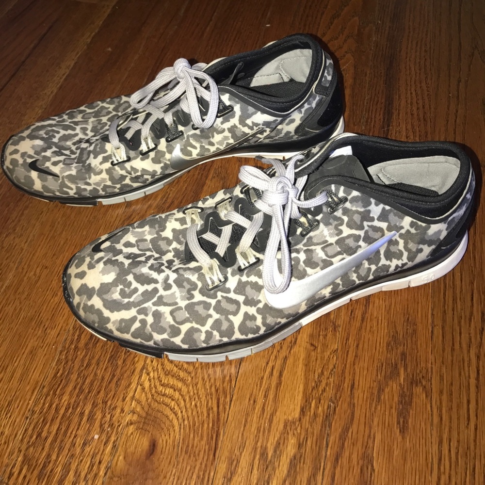 Nike gym shoes