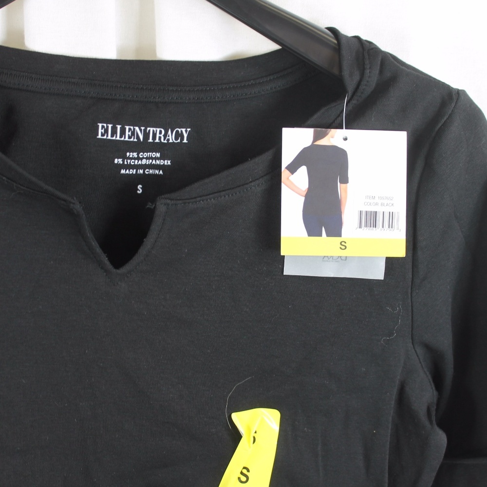 ELLEN TRACY BLACK V-NECK T-SHIRT SMALL NWT - Picture 2 of 3