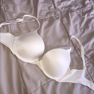 Victoria Secret BioFit Bra