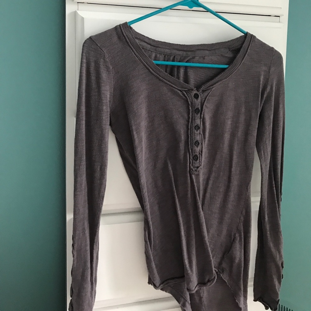 Mudd- long sleeve top with decorative sleeves.