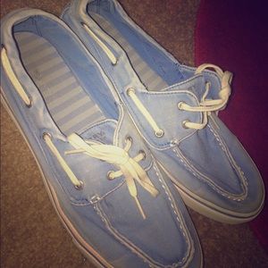 😍 cute light blue jean vans💙