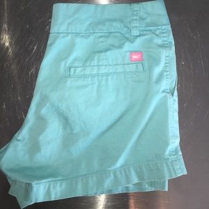 Blue Vineyard Vines shorts