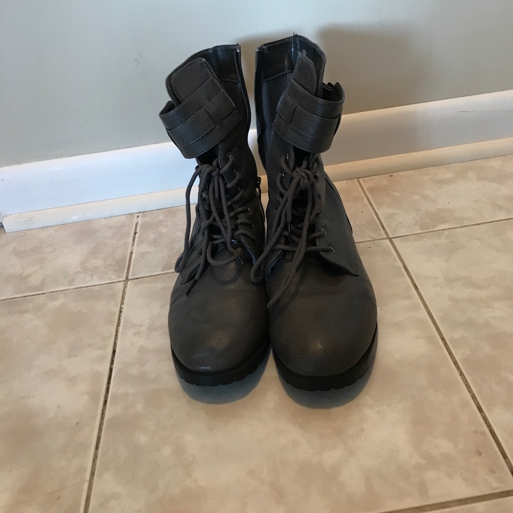 New Grey Combat boots Size 10