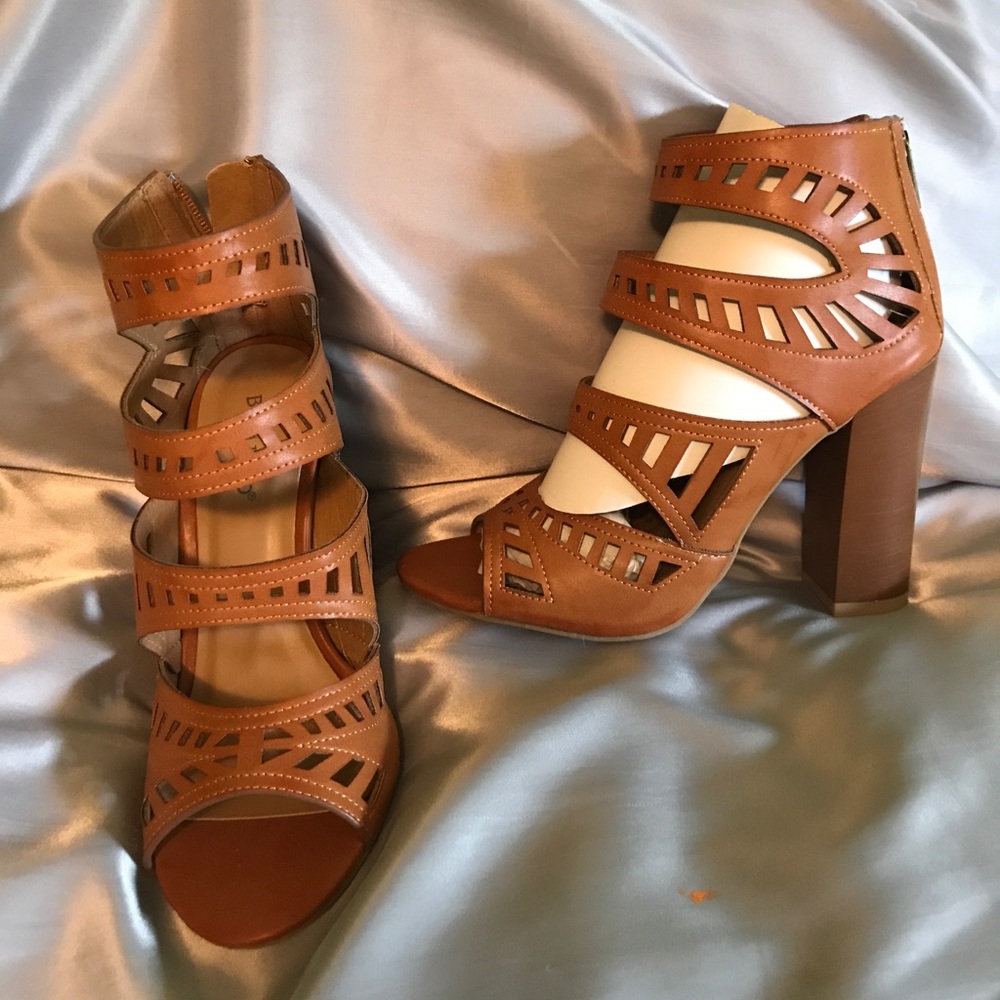 Tan/Brown Heel Size 6