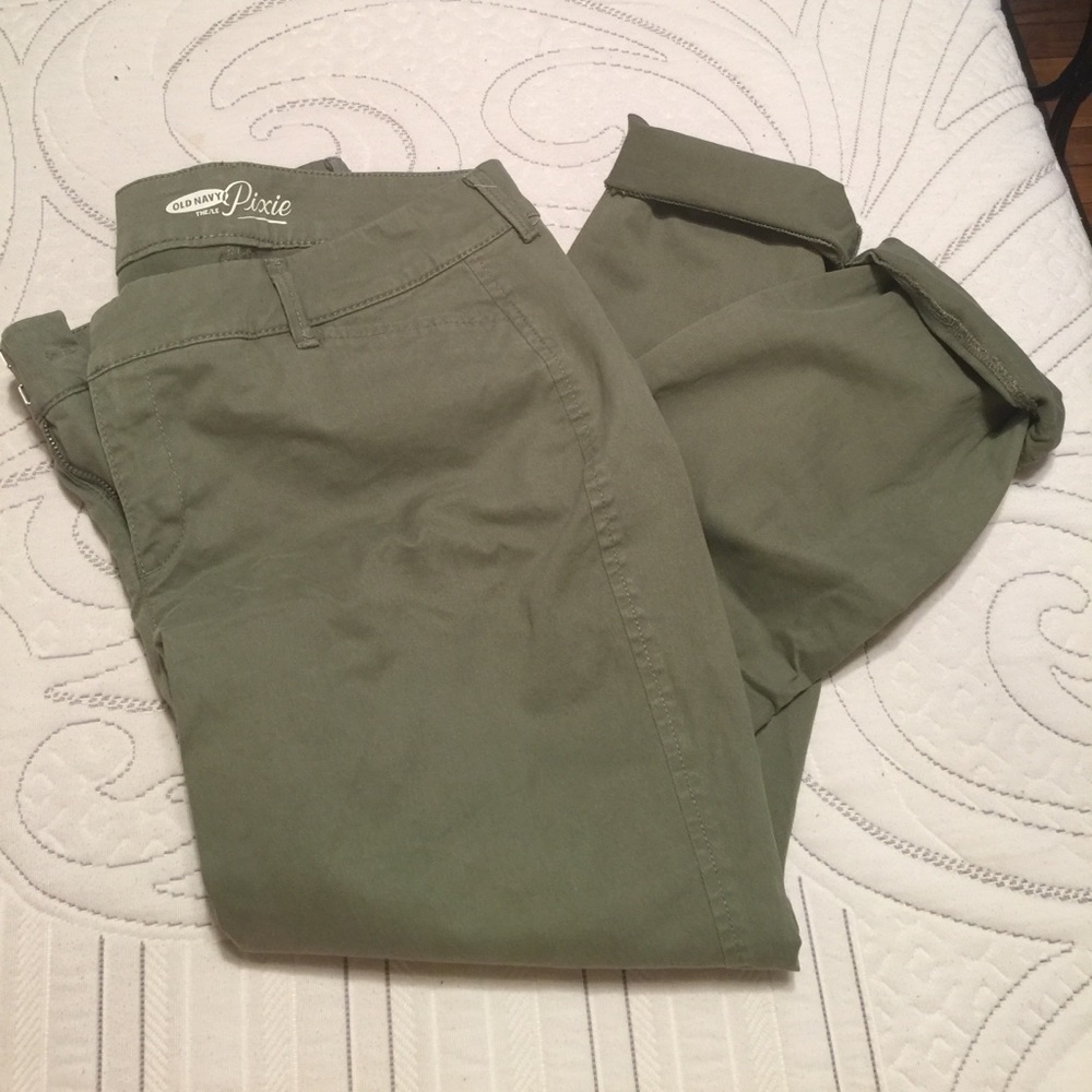 Old Navy Pixie Chino Pants