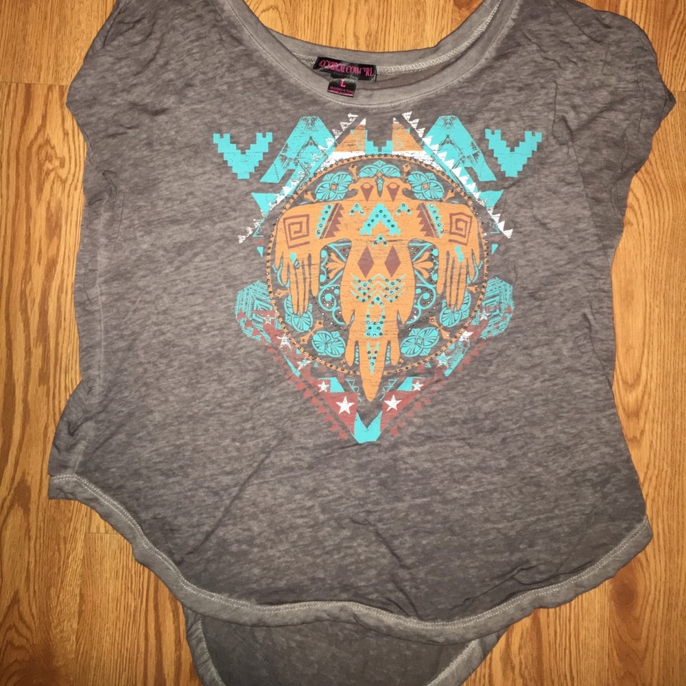 Women's Shirt super cute‼️‼️