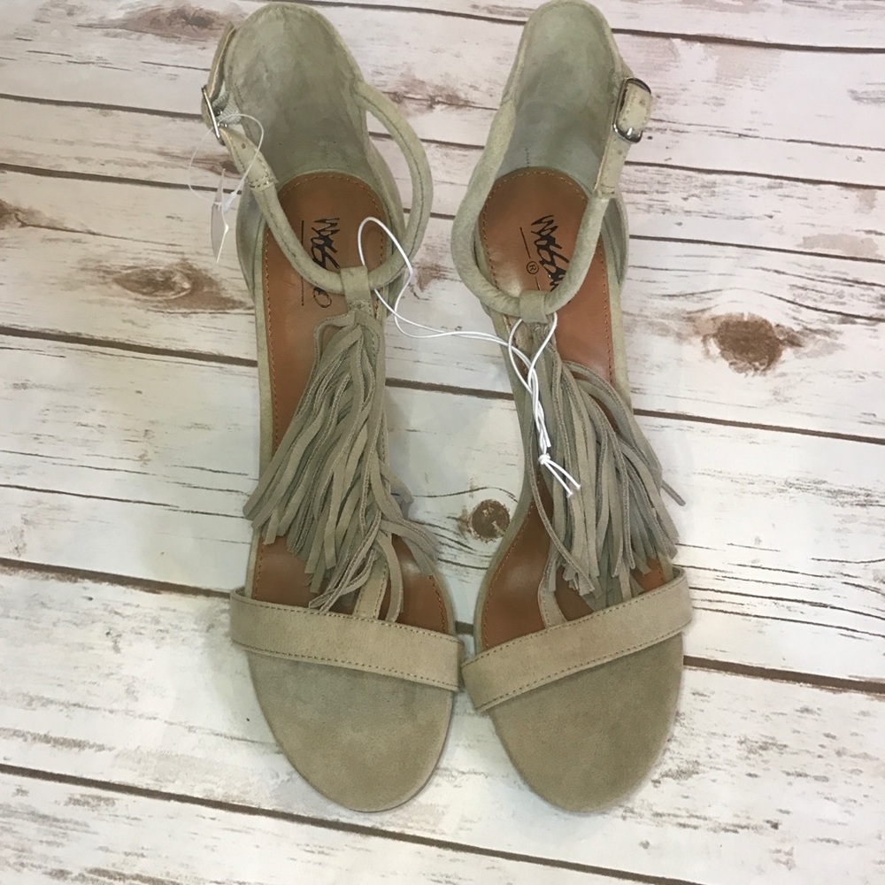 Suede fringe high heels! New with tags! - Picture 2 of 5