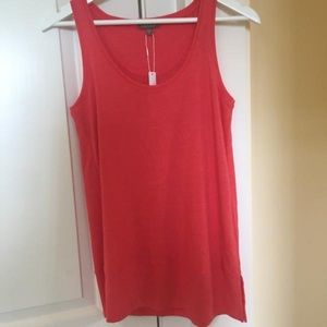 Scoop neck tank top