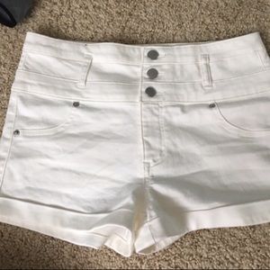 White mid/high rise Shorts